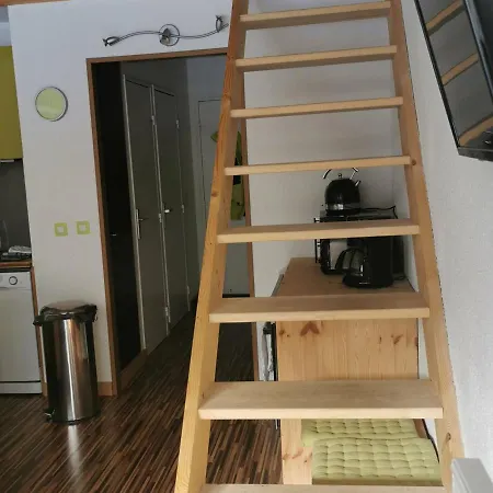 Appartement Enchastrayes, 4 Pieces, 6 Personnes - Fr-1-165A-130 Enchastrayes
